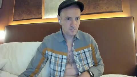 Snapshot of nyhudsonvalleyfun chatting on 02-24-25, 12:48 HudsonValleyNYfun online show from 02-24-25, 12:48