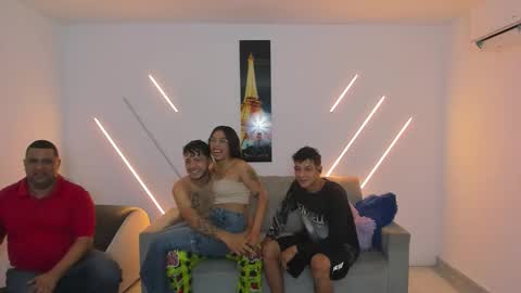 nympho_nathy_sophi online show from 12-13-25, 09:09