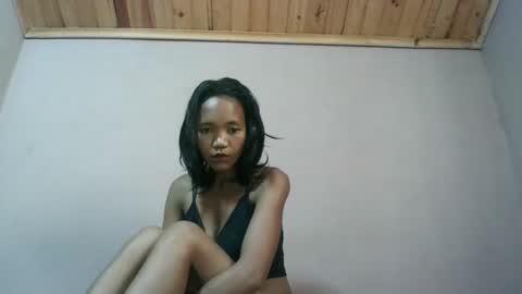 Snapshot of nympholinha chatting on 02-25-25, 04:35 nympholinha online show from 02-25-25, 04:35