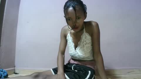 Snapshot of nympholinha chatting on 02-26-25, 02:57 nympholinha online show from 02-26-25, 02:57