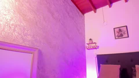 nyxa_ online show from 10-24-25, 09:33