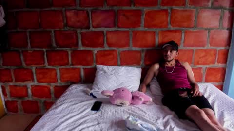 Scarlett online show from 12-21-25, 03:19