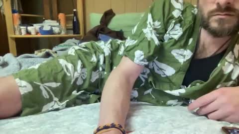 Snapshot of nyyanks232 chatting on 11-01-25, 09:28 harvestmoon online show from 11-01-25, 09:28