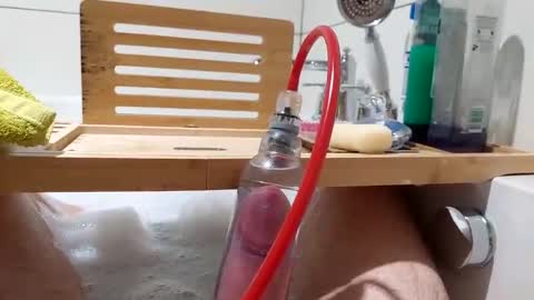 Snapshot of oakren chatting on 11-21-25, 02:05 Oak online show from 11-21-25, 02:05