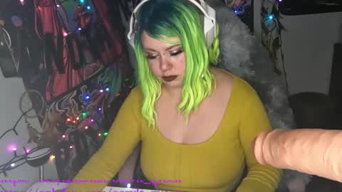 occvlt qveen online show from 01-21-25, 05:16