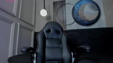 Snapshot of octavia_rouse chatting on 02-10-25, 12:19 independent model online show from 02-10-25, 12:19
