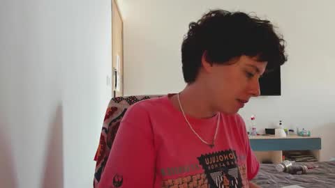 Evie online show from 01-14-26, 09:04