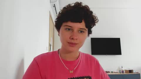 Evie online show from 01-15-26, 06:51