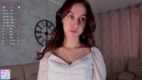 Snapshot of odelynahayne chatting on 02-19-26, 04:41 Elisa online show from 02-19-26, 04:41