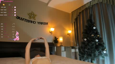 Snapshot of odelyncure chatting on 01-11-25, 01:06 Lynna online show from 01-11-25, 01:06