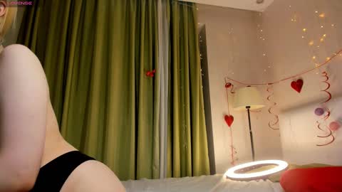 Snapshot of odelyncure chatting on 02-23-25, 09:16 Lynna online show from 02-23-25, 09:16
