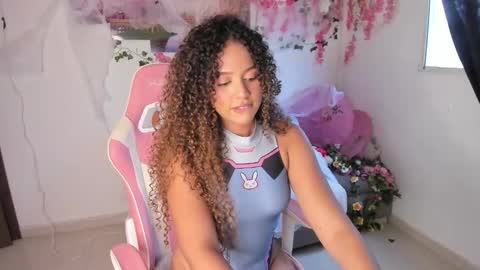 Snapshot of odette_ornela chatting on 10-29-25, 08:10 Odette online show from 10-29-25, 08:10