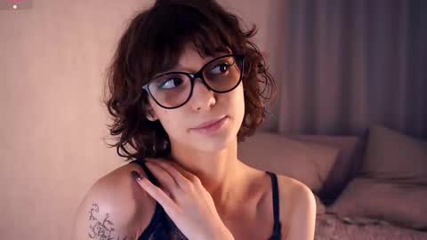 Thea online show from 11-25-25, 06:52