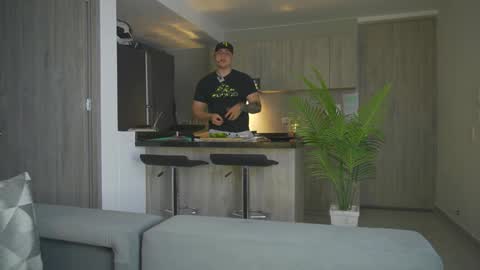 Snapshot of odin_blake chatting on 01-29-25, 06:43 ODIN online show from 01-29-25, 06:43