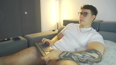 Snapshot of odin_blake chatting on 02-13-25, 02:23 ODIN online show from 02-13-25, 02:23