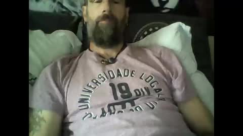 Snapshot of oedipe666 chatting on 10-20-25, 01:11 oedipe666cam online show from 10-20-25, 01:11