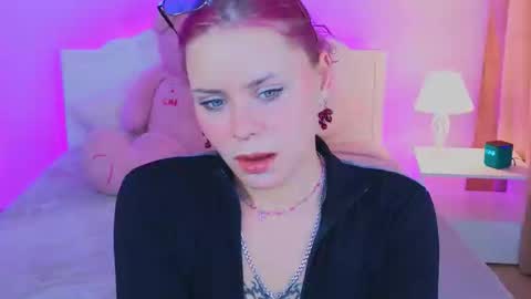 Ofelia 3 online show from 10-10-25, 09:52