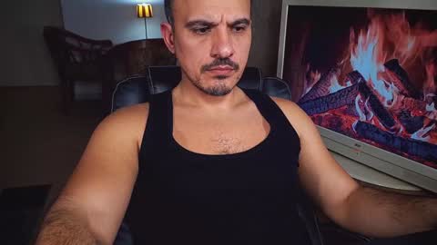 officeman7 online show from 01-16-25, 04:07