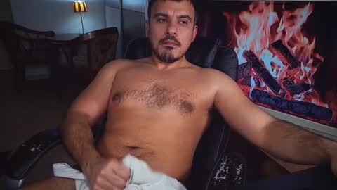 officeman7 online show from 02-02-25, 07:35