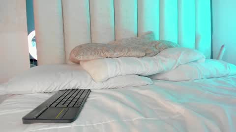 Holly online show from 12-27-24, 01:43
