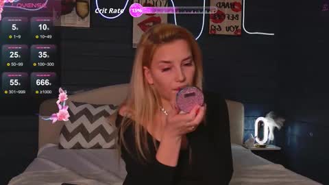 Snapshot of oh_my_julia chatting on 10-31-25, 02:18 oh_my_julia online show from 10-31-25, 02:18