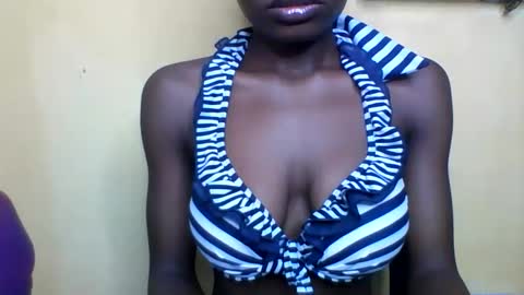 Snapshot of oh_sexyphilo chatting on 10-18-25, 08:04 philo bby online show from 10-18-25, 08:04