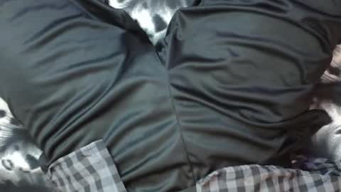 Snapshot of oheyhun chatting on 01-07-25, 09:40 oheyhun online show from 01-07-25, 09:40