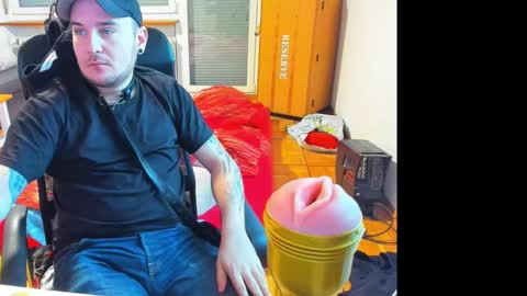 Snapshot of ohihoe92 chatting on 03-03-25, 06:59 Chris online show from 03-03-25, 06:59