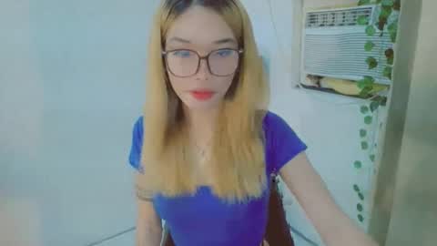 ohmyalessandraxcx online show from 09-23-25, 11:24