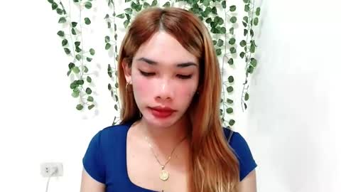 ohmyalessandraxcx online show from 11-19-25, 07:30