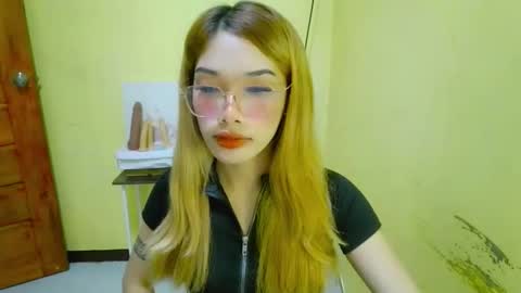 ohmyalessandraxcx online show from 12-20-25, 07:43