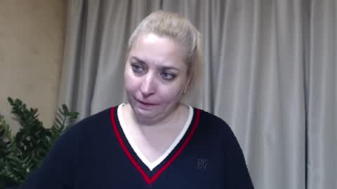 Snapshot of ohsweetiren chatting on 11-19-25, 08:58 Iren online show from 11-19-25, 08:58