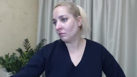 Mari online show from 12-10-24, 03:55