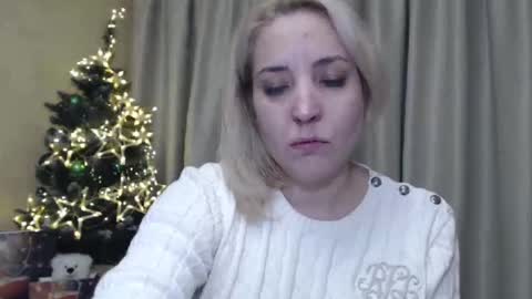 Mari online show from 12-25-24, 03:06