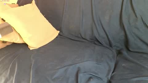 Yumi online show from 11-15-25, 08:49