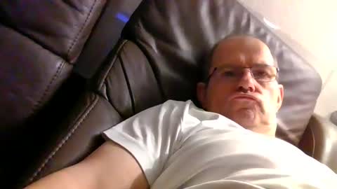 Snapshot of olbert167 chatting on 12-14-24, 06:30 olbert167 online show from 12-14-24, 06:30