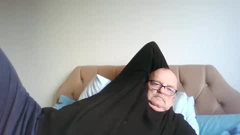 old_fkr online show from 01-08-25, 01:41