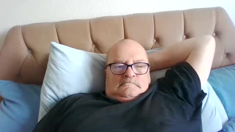 old_fkr online show from 01-14-25, 09:24