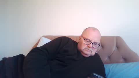 old_fkr online show from 01-18-25, 12:26