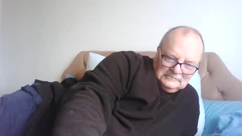 old_fkr online show from 02-22-25, 10:18