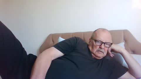 Snapshot of old_fkrr_ chatting on 10-12-25, 08:13 old_fkrr_ online show from 10-12-25, 08:13