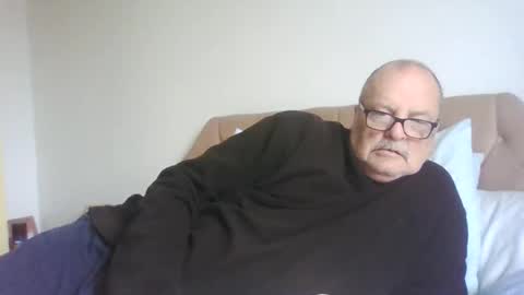 Snapshot of old_fkrr_ chatting on 10-16-25, 10:05 old_fkrr_ online show from 10-16-25, 10:05