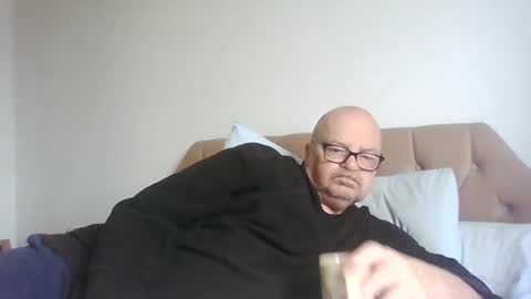 Snapshot of old_fkrr_ chatting on 10-21-25, 10:16 old_fkrr_ online show from 10-21-25, 10:16