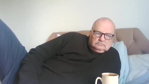 Snapshot of old_fkrr_ chatting on 10-29-25, 12:18 old_fkrr_ online show from 10-29-25, 12:18