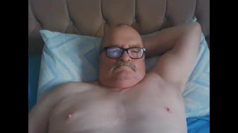 Snapshot of old_fkrr_ chatting on 11-11-25, 10:04 old_fkrr_ online show from 11-11-25, 10:04