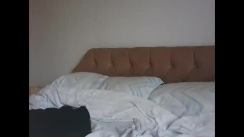 Snapshot of old_fkrr_ chatting on 11-14-25, 11:42 old_fkrr_ online show from 11-14-25, 11:42