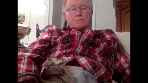 Snapshot of oldasthehills chatting on 10-23-25, 03:00 oldasthehills online show from 10-23-25, 03:00