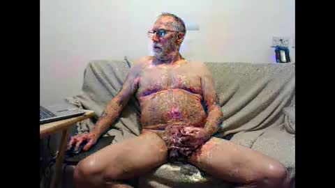 oldercock1411 online show from 11-18-25, 08:41