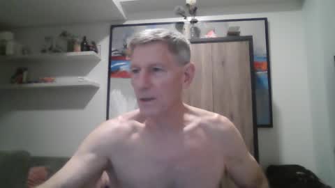 George online show from 09-25-25, 08:51