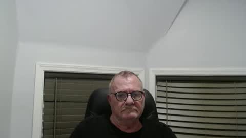 Snapshot of oldguybigd chatting on 09-30-25, 05:01 oldguybigd online show from 09-30-25, 05:01